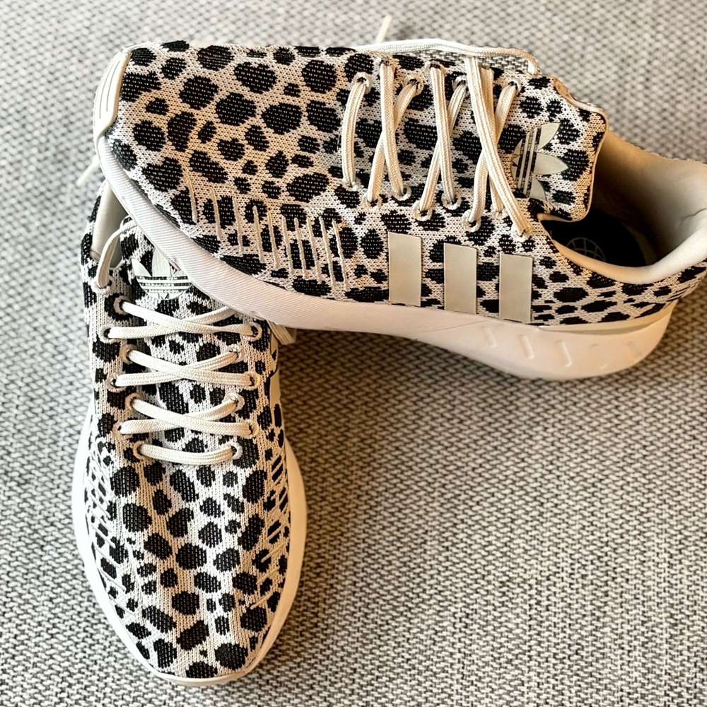 🐆Adidas Women’s Leopard Print Sneakers